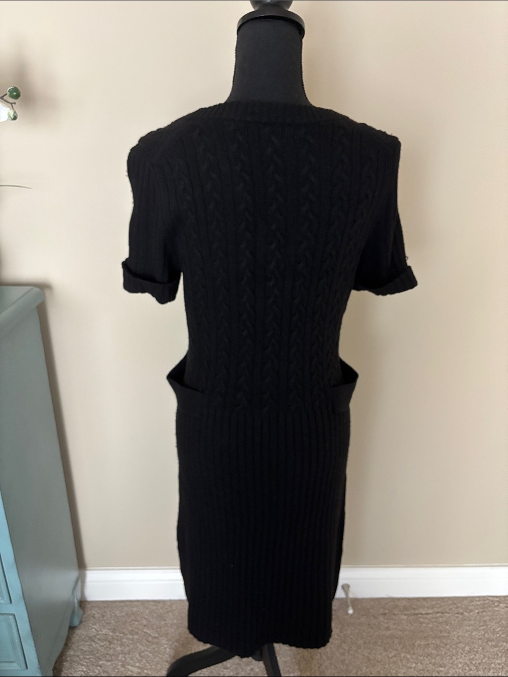 Banana Republic Luxury Cashmere Blend Black Knit Short-Sleeve Dress.  Size S/M. - Picture 6 of 9